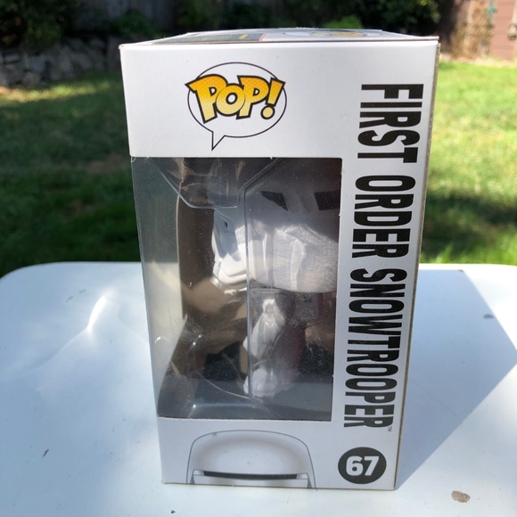 VAULTED: Funko Pop! First Order Snowtrooper #67 - Picture 2 of 4
